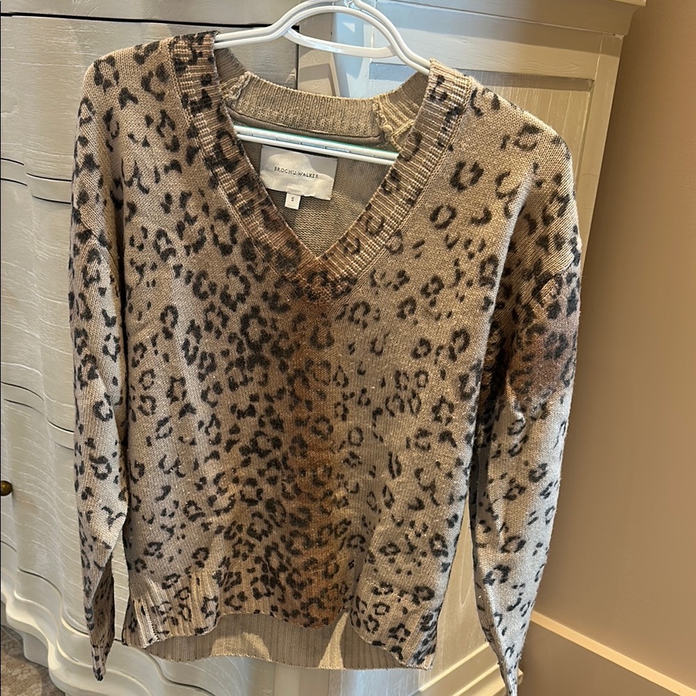 Brochu Walker Beige Cheetah Knit Sweater - Picture 3 of 4